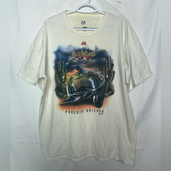 Majestic Tee Size  L - Picture 1 of 7